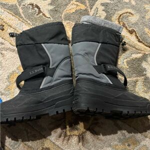 LL Bean Northwoods Kids Winter Snow Boots Gray Black Size 4